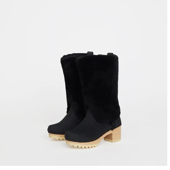 No.6 Alpha Shearling Clog Boot on Mid Tread in Midnight on White Base - Picture 2 of 3